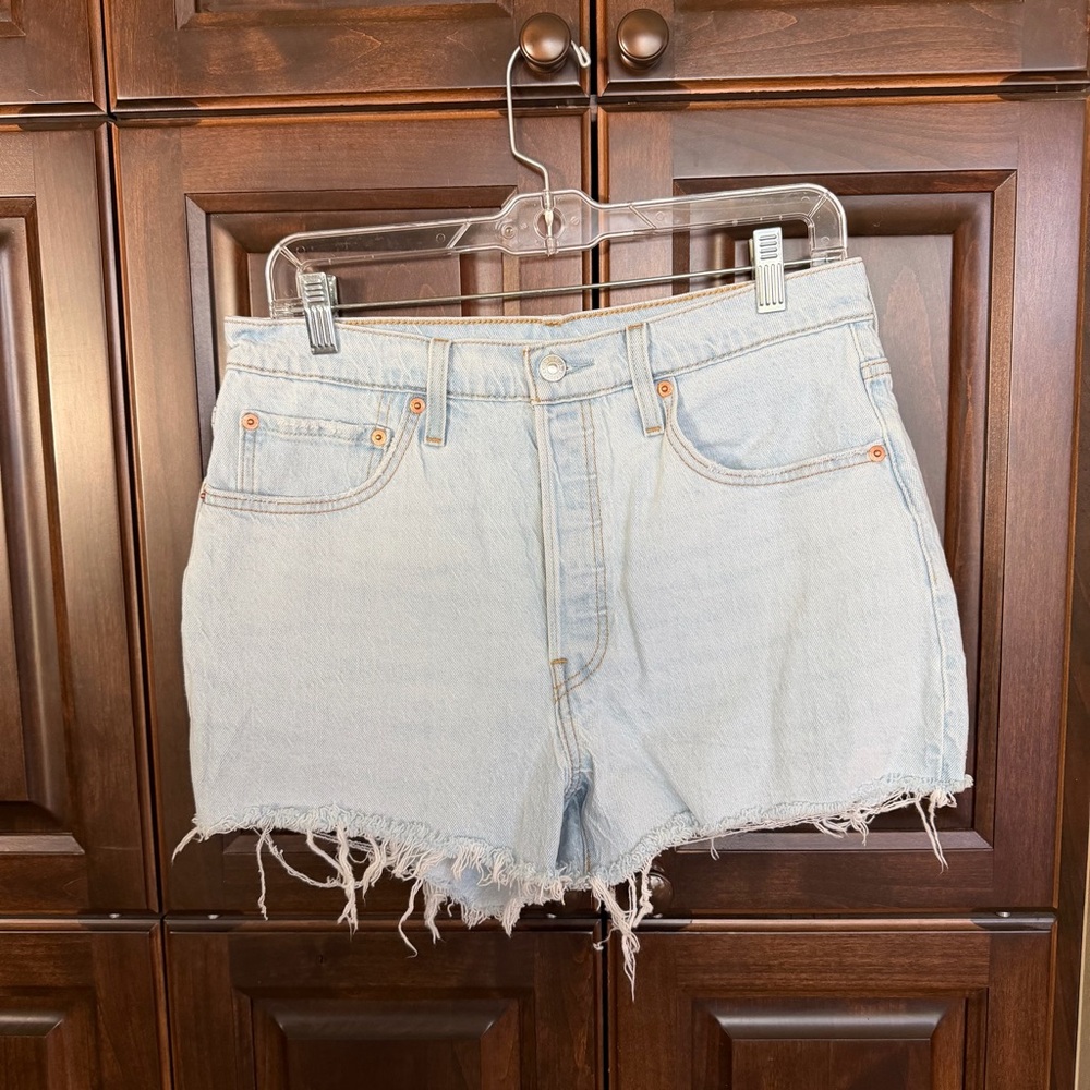 Levi's 501 Button Down Frayed Hem Light Blue Denim Shorts 31” Waist